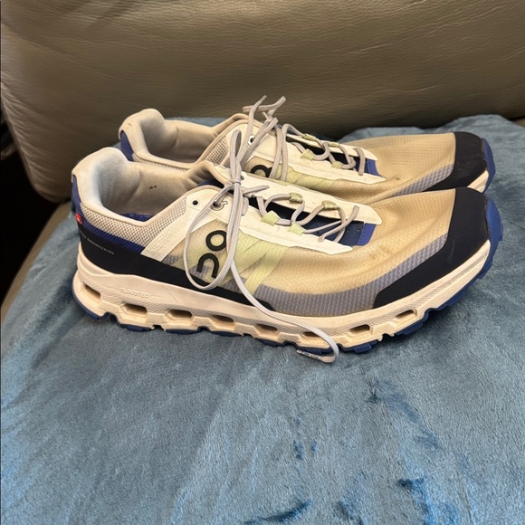 On Running Cloudtec Men’s Sneakers in Blue and Cream size 9.5 - Picture 1 of 7